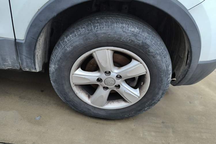 Used Haima S5 2015 1.6L Manual Comfort Model Right Front Wheel Hub