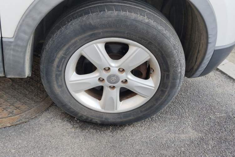 Used Haima S5 2015 1.6L Manual Comfort Model Right Front Wheel Hub