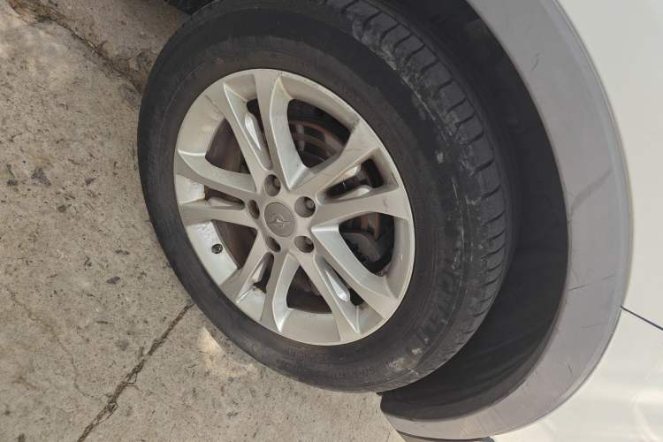 Used Haima S5 2015 1.5T CVT Flagship Model Right Front Wheel Hub