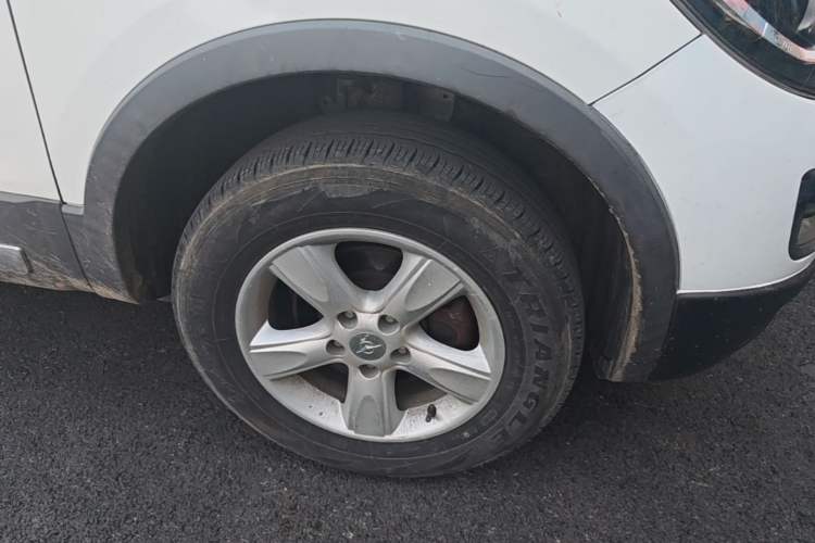 Used Haima S5 2015 1.6L Manual Comfort Model Right Front Wheel Hub