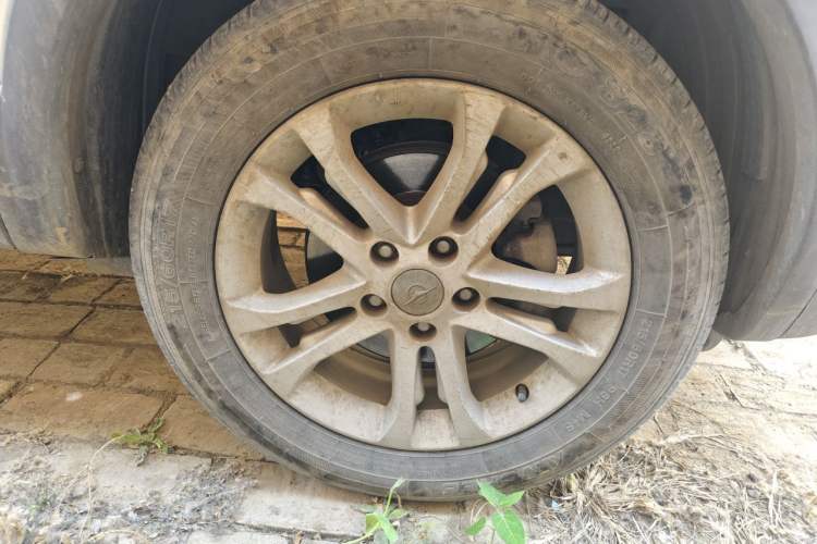 Used Haima S5 2015 1.6L Manual Smart Luxury Model Right Front Wheel Hub