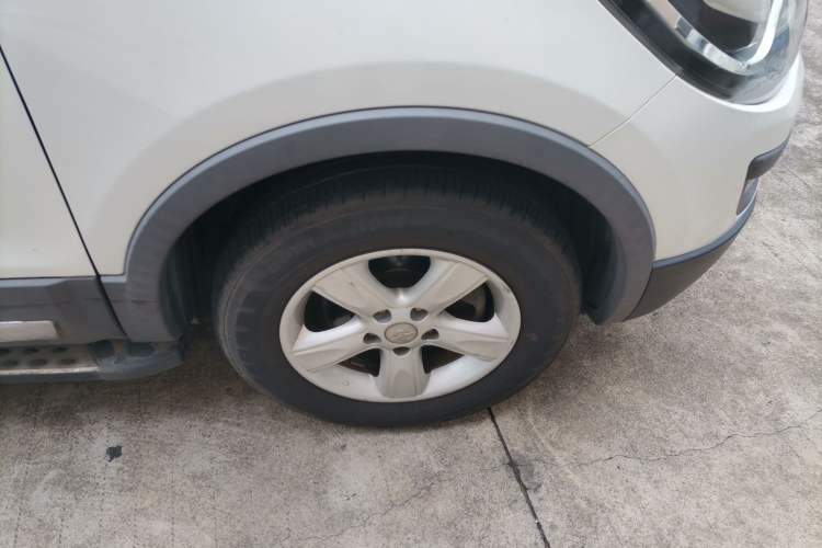 Used Haima S5 2015 1.5T CVT Luxury Model Right Front Wheel Hub