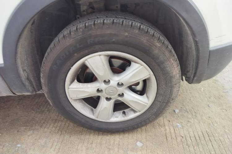 Used Haima S5 2015 1.6L Manual Comfort Model Right Front Wheel Hub
