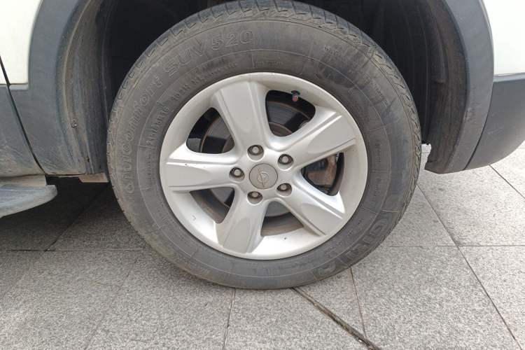 Used Haima S5 2015 1.6L Manual Comfort Model Right Front Wheel Hub