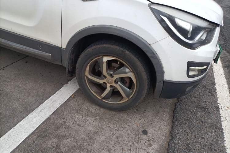 Used Haima S5 2015 1.5T Manual Flagship Model Right Front Wheel Hub
