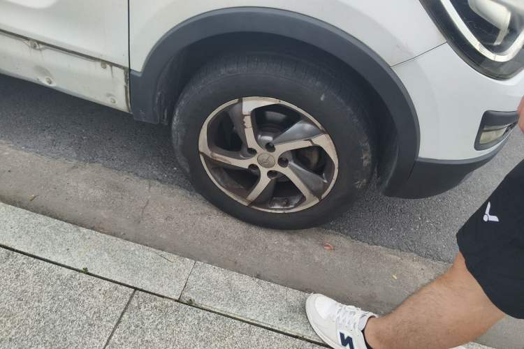 Used Haima S5 2015 1.6L Manual Smart Luxury Model Right Front Wheel Hub