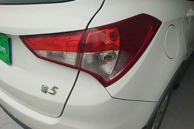 Used Haima S5 2015 1.6L Manual Smart Luxury Model Right Rear Taillight