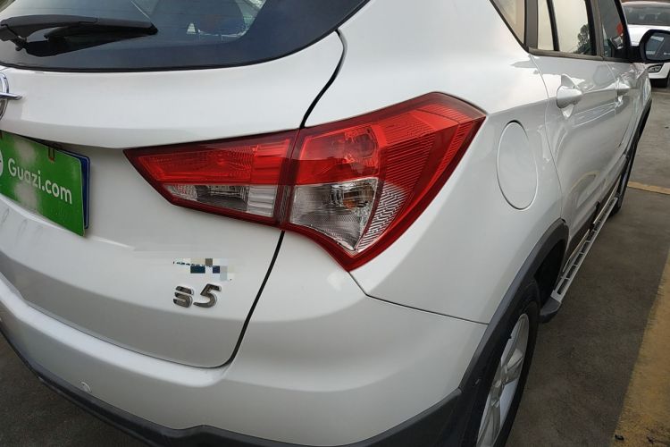 Used Haima S5 2015 1.6L Manual Luxury Model with Sunroof Right Rear Taillight