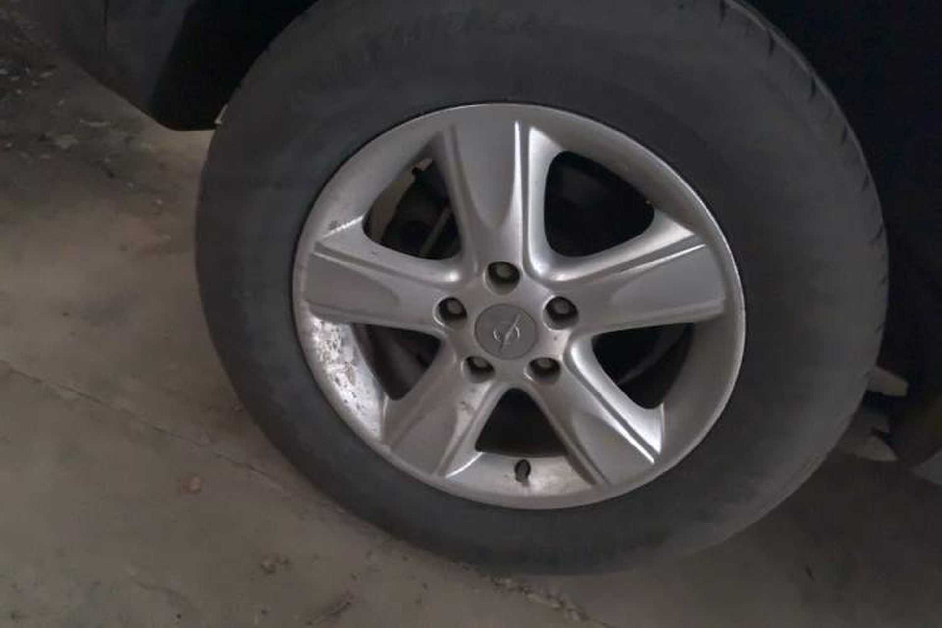 Used Haima S5 2015 1.6L Manual Luxury Model with Sunroof Right Rear Wheel Hub