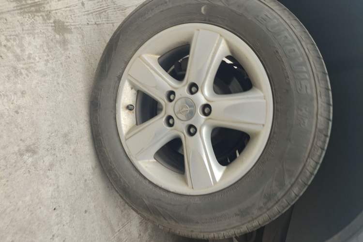 Used Haima S5 2015 1.6L Manual Luxury Model with Sunroof Right Rear Wheel Hub