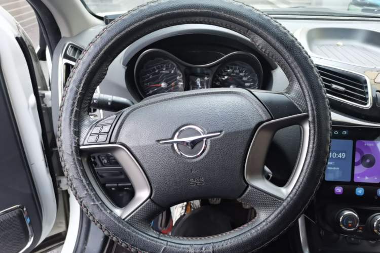 Used Haima S5 2015 1.6L Manual Luxury Model with Sunroof Steering Wheel