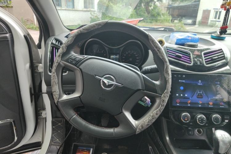 Used Haima S5 2015 1.6L Manual Luxury Model with Sunroof Steering Wheel