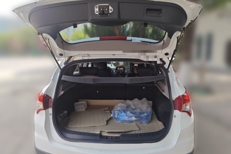 Used Haima S5 2015 1.5T CVT Flagship Model Trunk