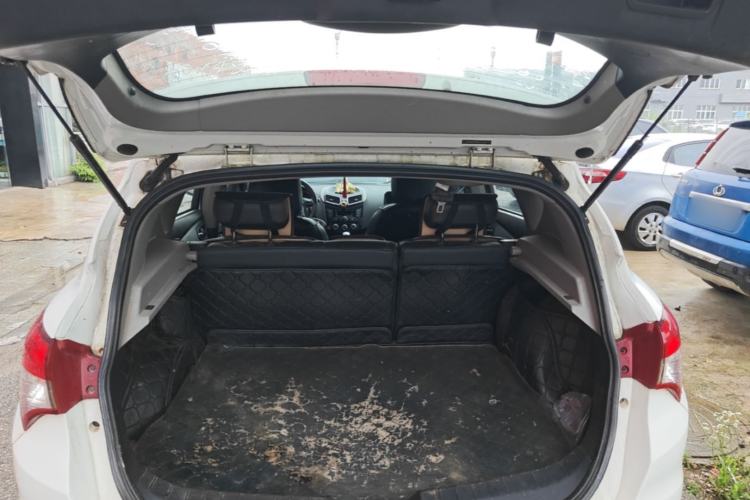 Used Haima S5 2015 1.6L Manual Luxury Model with Sunroof Trunk