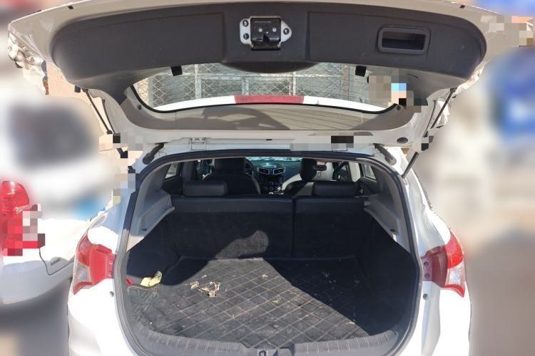 Used Haima S5 2015 1.6L Manual Luxury Model with Sunroof Trunk