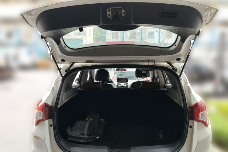 Used Haima S5 2015 1.5T CVT Luxury Model Trunk