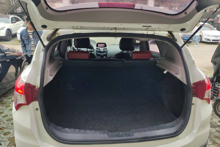 Used Haima S5 2015 1.5T Manual Smart Luxury Sport Edition Trunk