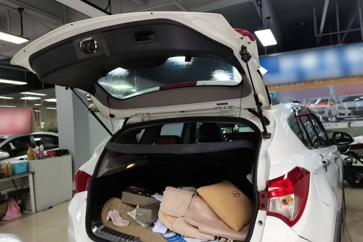 Used Haima S5 2015 1.5T CVT Luxury Model Trunk