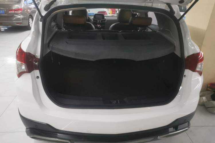 Used Haima S5 2015 1.5T CVT Flagship Model Trunk