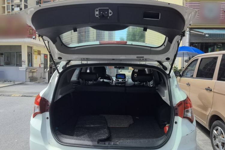 Used Haima S5 2015 1.6L Manual Luxury Model with Sunroof Trunk