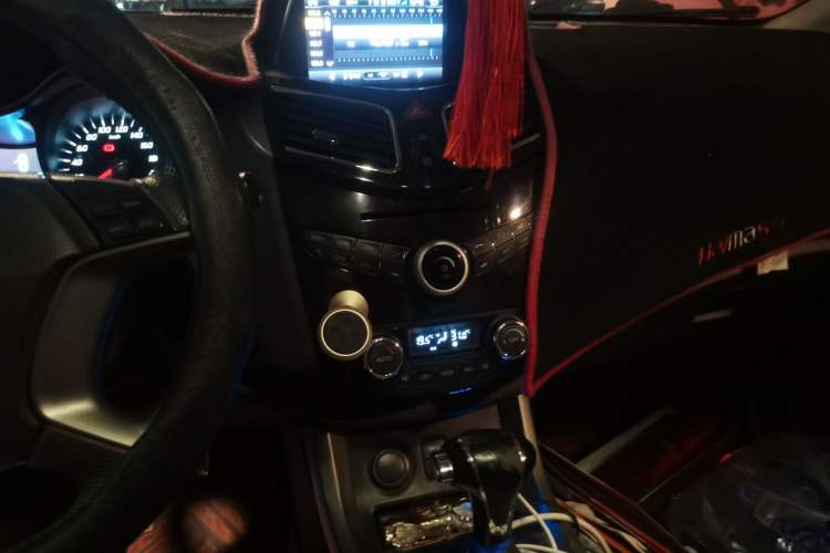 Used Haima S5 2016 1.5T CVT Enjoyment Edition Audio And AC Panel