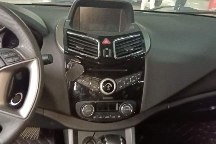 Used Haima S5 2016 1.5T CVT Enjoyment Edition Audio And AC Panel