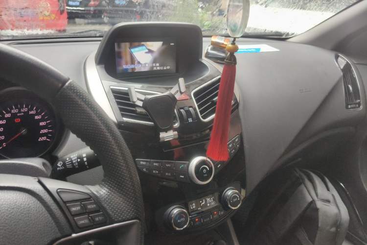 Used Haima S5 2016 1.5T CVT Enjoyment Edition Audio And AC Panel
