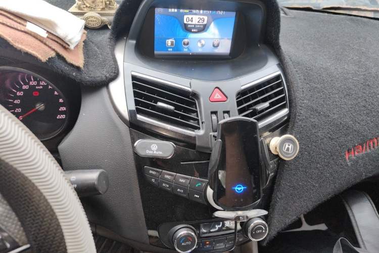 Used Haima S5 2016 1.5T CVT Enjoyment Edition Audio And AC Panel