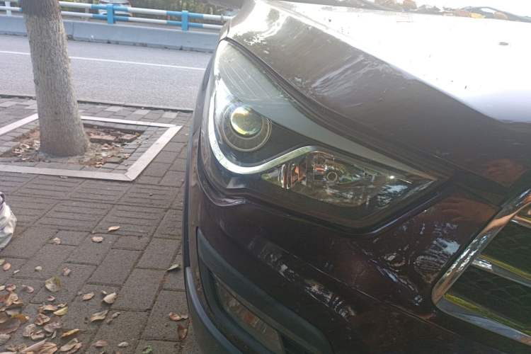 Used Haima S5 2016 1.5T CVT Enjoyment Edition Right Front Headlight