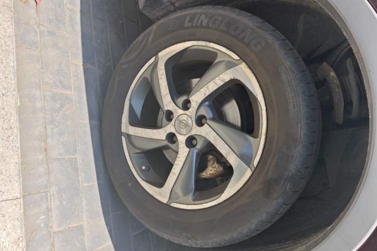 Used Haima S5 2016 1.6L Manual Smart Luxury Tech Edition Right Front Wheel Hub