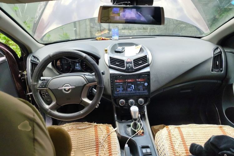 Used Haima S5 2016 1.6L Manual Luxury Tech Edition Center Console