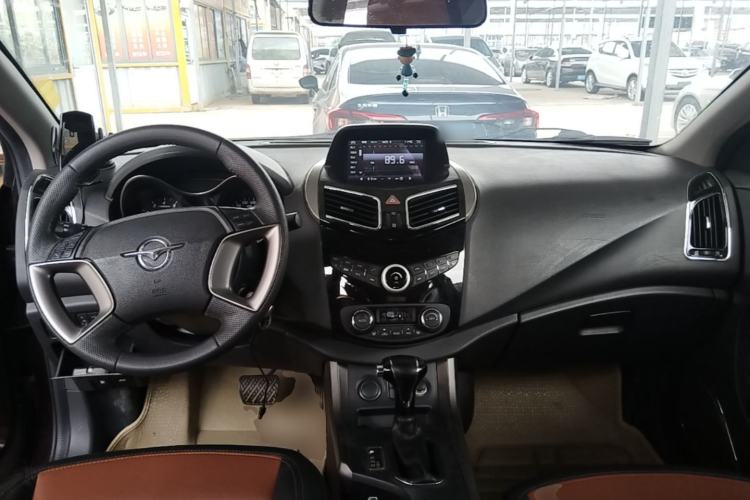Used Haima S5 2016 1.5T CVT Enjoyment Edition Center Console