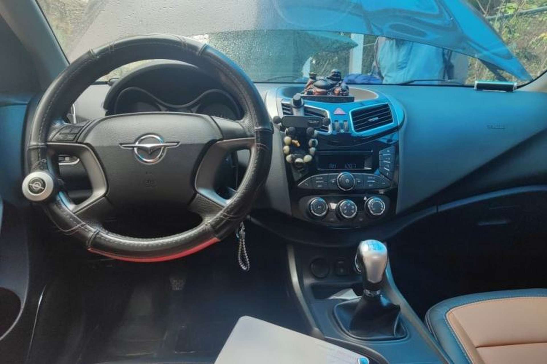 Used Haima S5 2016 1.6L Manual Luxury Tech Edition Center Console