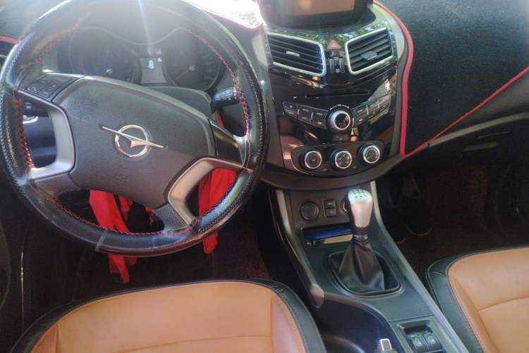 Used Haima S5 2016 1.6L Manual Luxury Tech Edition Center Console