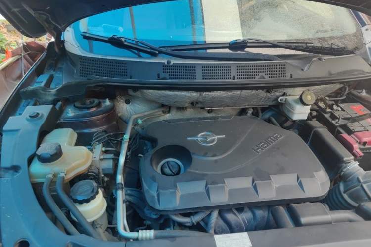 Used Haima S5 2016 1.6L Manual Luxury Tech Edition Engine Bay Right