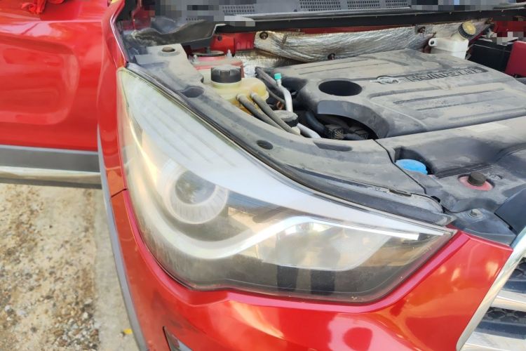 Used Haima S5 2016 1.5T CVT Enjoyment Edition Engine Bay Right