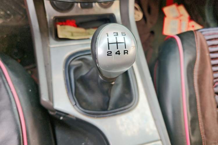 Used Haima S5 2016 1.6L Manual Smart Luxury Tech Edition Gear Lever