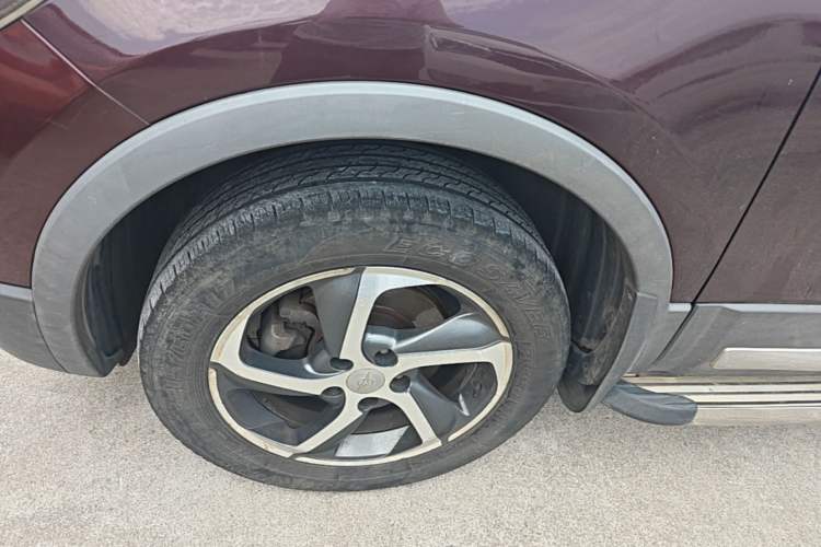 Used Haima S5 2016 1.6L Manual Luxury Tech Edition Left Front Wheel Hub