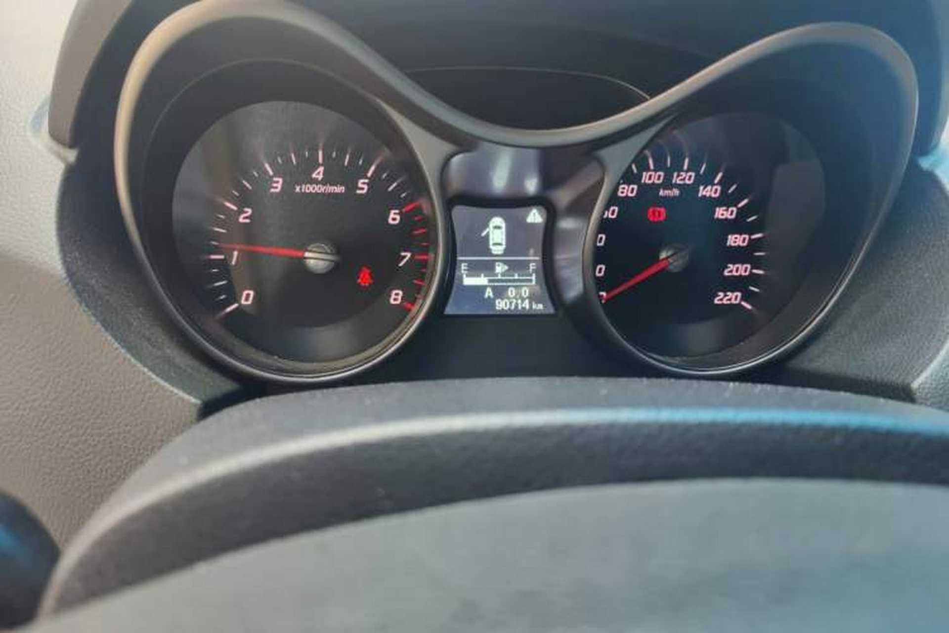 Used Haima S5 2016 1.6L Manual Luxury Tech Edition Odometer Close Up