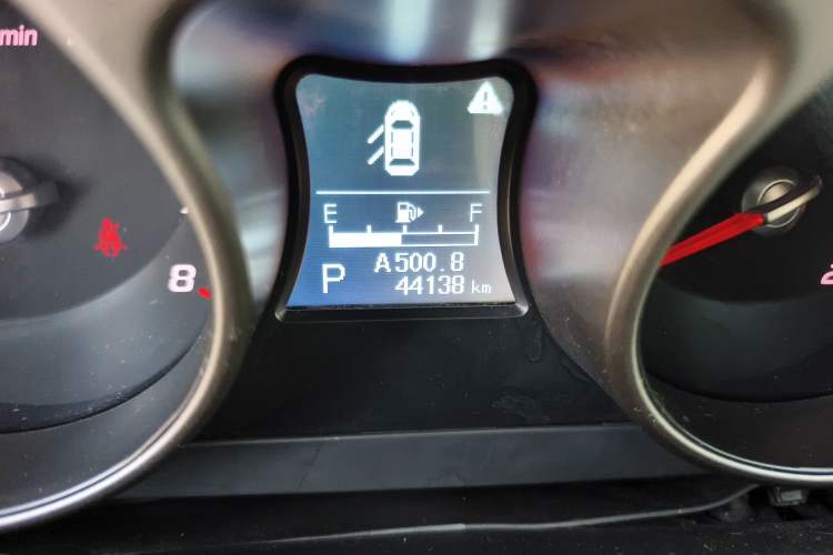 Used Haima S5 2016 1.5T CVT Enjoyment Edition Odometer Close Up