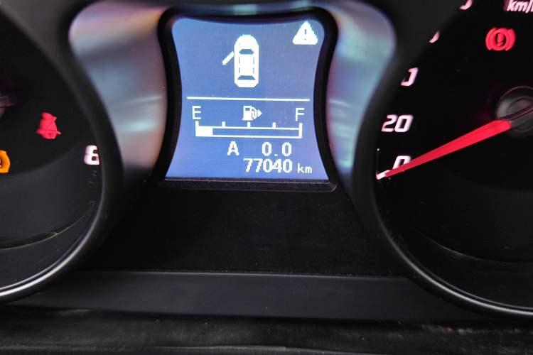 Used Haima S5 2016 1.6L Manual Smart Luxury Tech Edition Odometer Close Up
