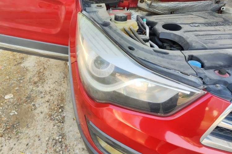 Used Haima S5 2016 1.5T CVT Enjoyment Edition Right Front Headlight