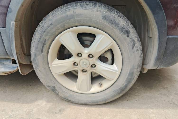 Used Haima S5 2016 1.6L Manual Smart Luxury Tech Edition Right Front Wheel Hub