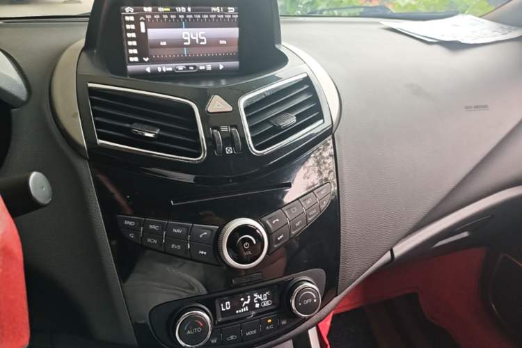 Used Haima S5 2016 1.5T CVT Enjoyment Edition Audio And AC Panel