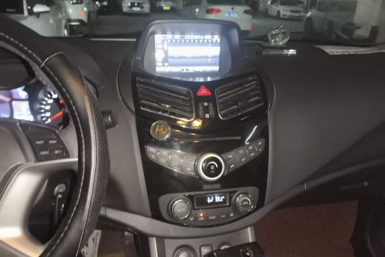Used Haima S5 2016 1.5T CVT Enjoyment Edition Audio And AC Panel