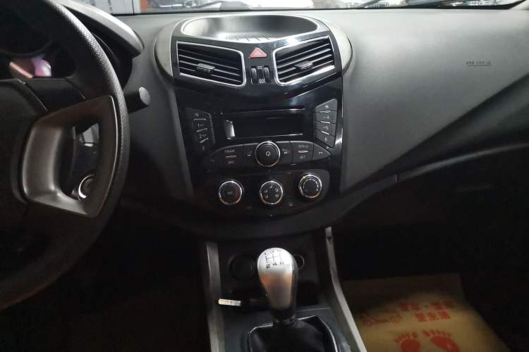 Used Haima S5 2016 1.6L Manual Luxury Tech Edition Audio And AC Panel