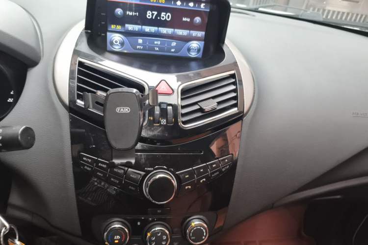 Used Haima S5 2016 1.6L Manual Luxury Tech Edition Audio And AC Panel