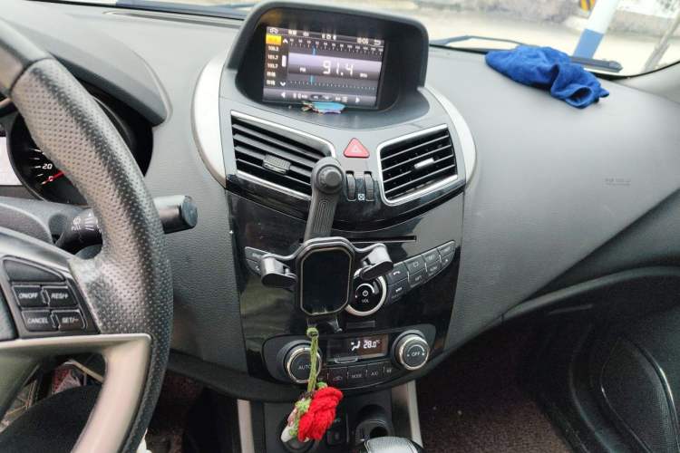 Used Haima S5 2016 1.5T CVT Enjoyment Edition Audio And AC Panel