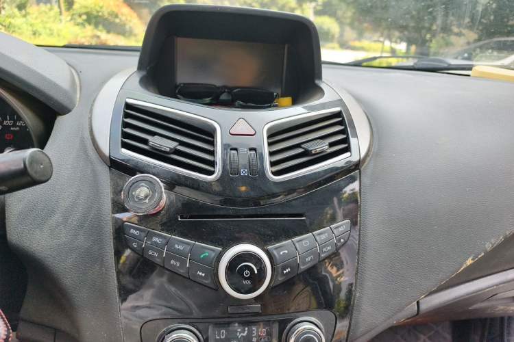 Used Haima S5 2016 1.5T CVT Enjoyment Edition Audio And AC Panel