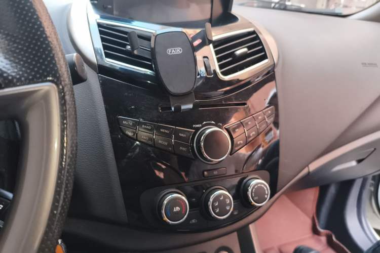 Used Haima S5 2016 1.6L Manual Luxury Tech Edition Audio And AC Panel
